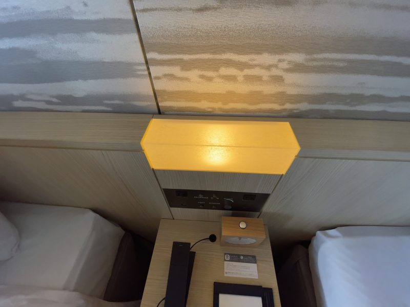 ホテルエミオン京都のベッド照明