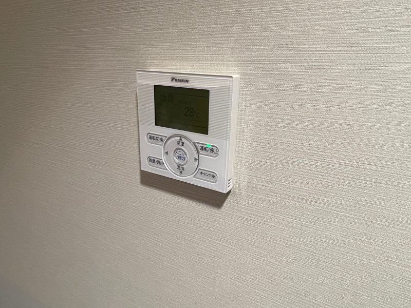 ホテルビスタ名古屋【錦】のエアコン操作パネル