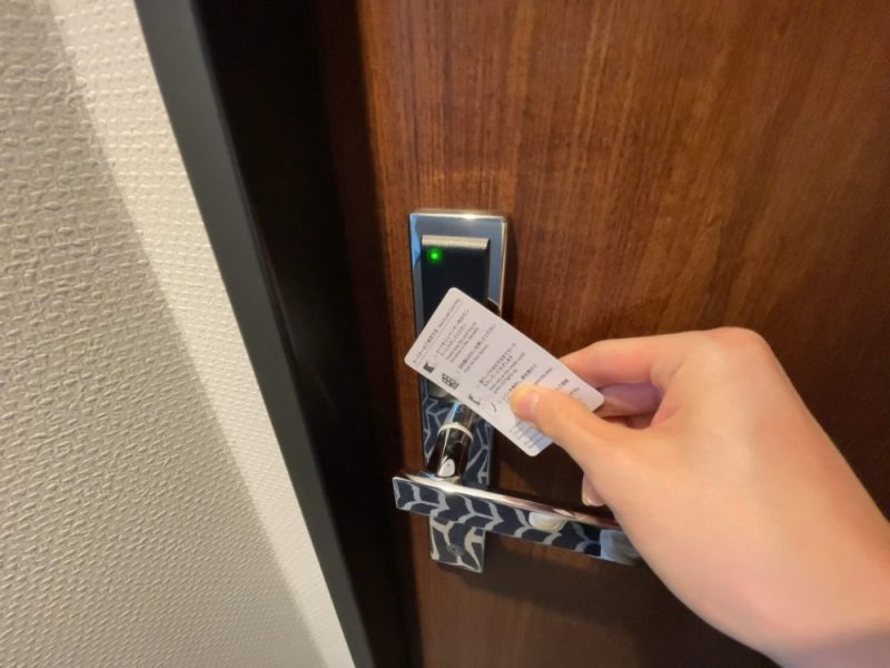 ホテルリソル名古屋の客室解錠方法