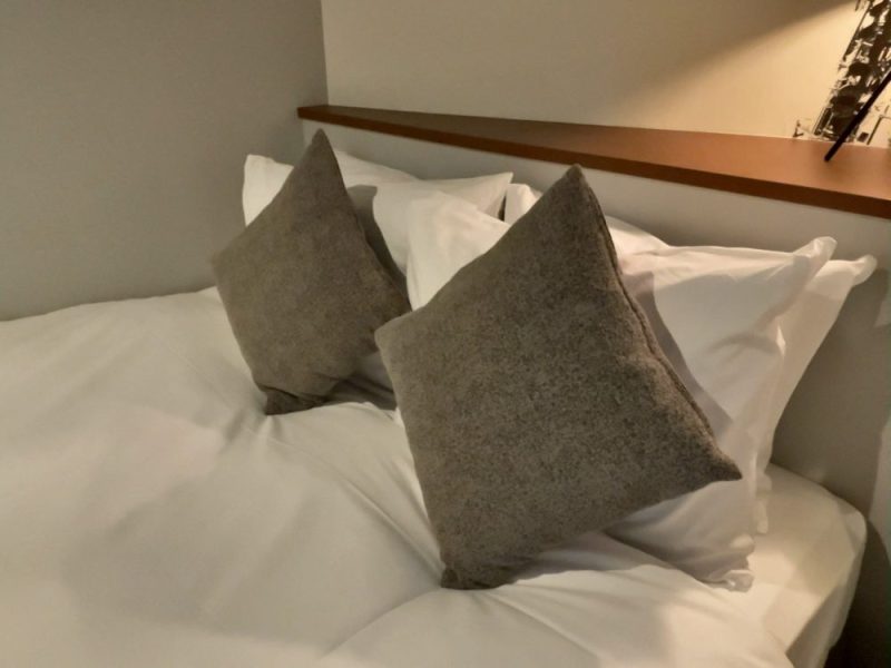 ホテルリソル名古屋のベッド枕