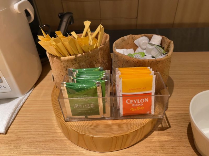 ホテルビスタプレミオ京都和邸のビスタラウンジセイロンティーと緑茶