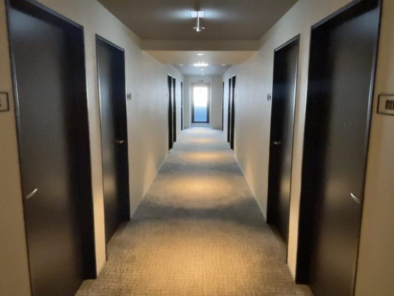梅田ホリックホテルの客室廊下