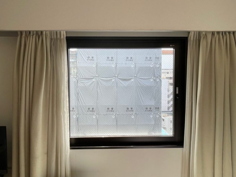 ハミルトンホテル-レッド-の窓