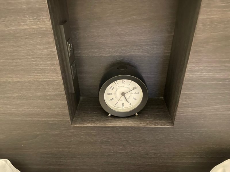 リッチモンドホテルプレミア京都四条の時計