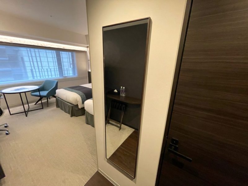 ホテルヴィスキオ大阪の全身鏡